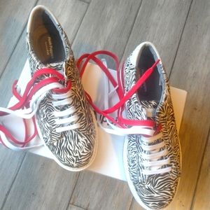 HUSH PUPPIES I  Zebra(calf-hair) Sneaker l Size 8.5 l NIB